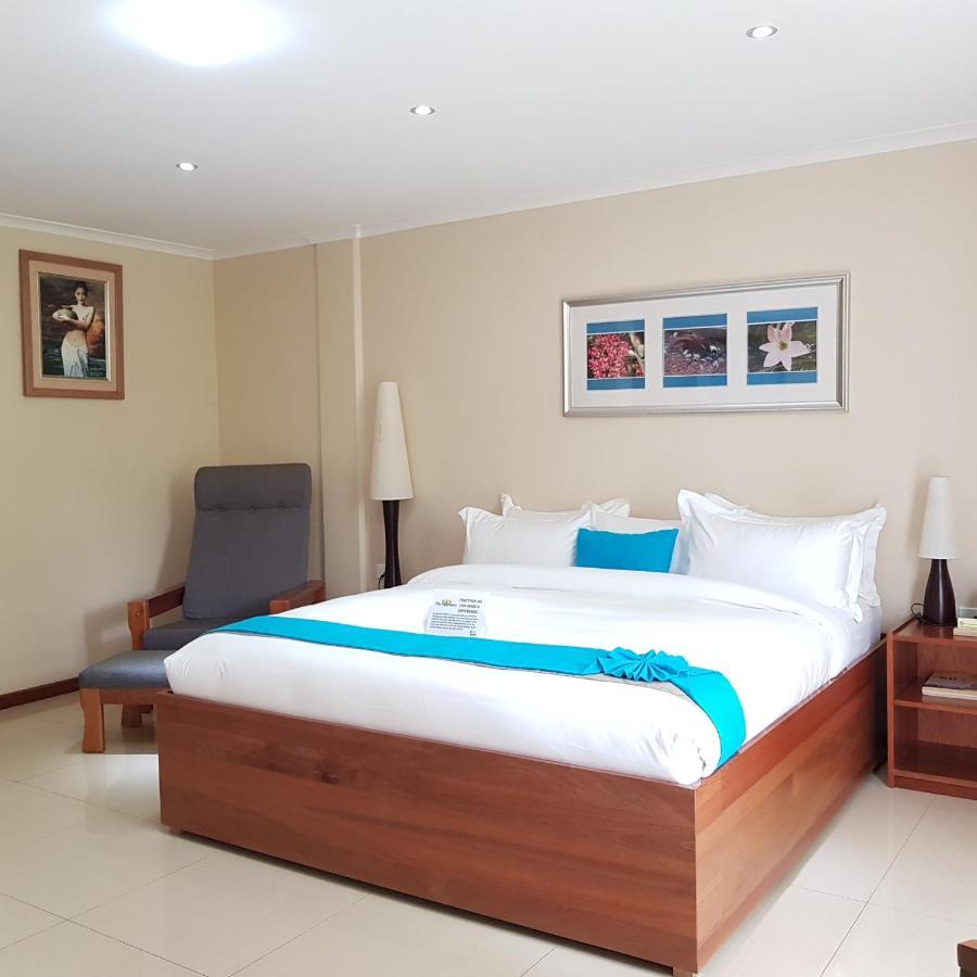 The Sanctuary Hotel Resort Spa Port Moresby Extérieur photo