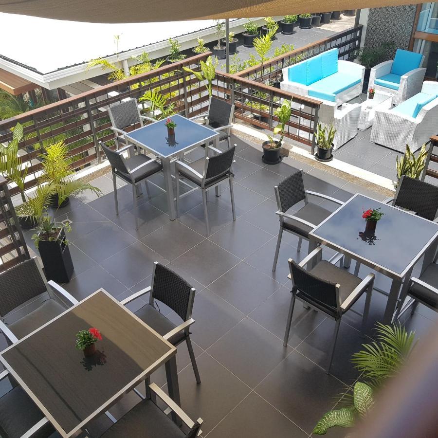 The Sanctuary Hotel Resort Spa Port Moresby Extérieur photo