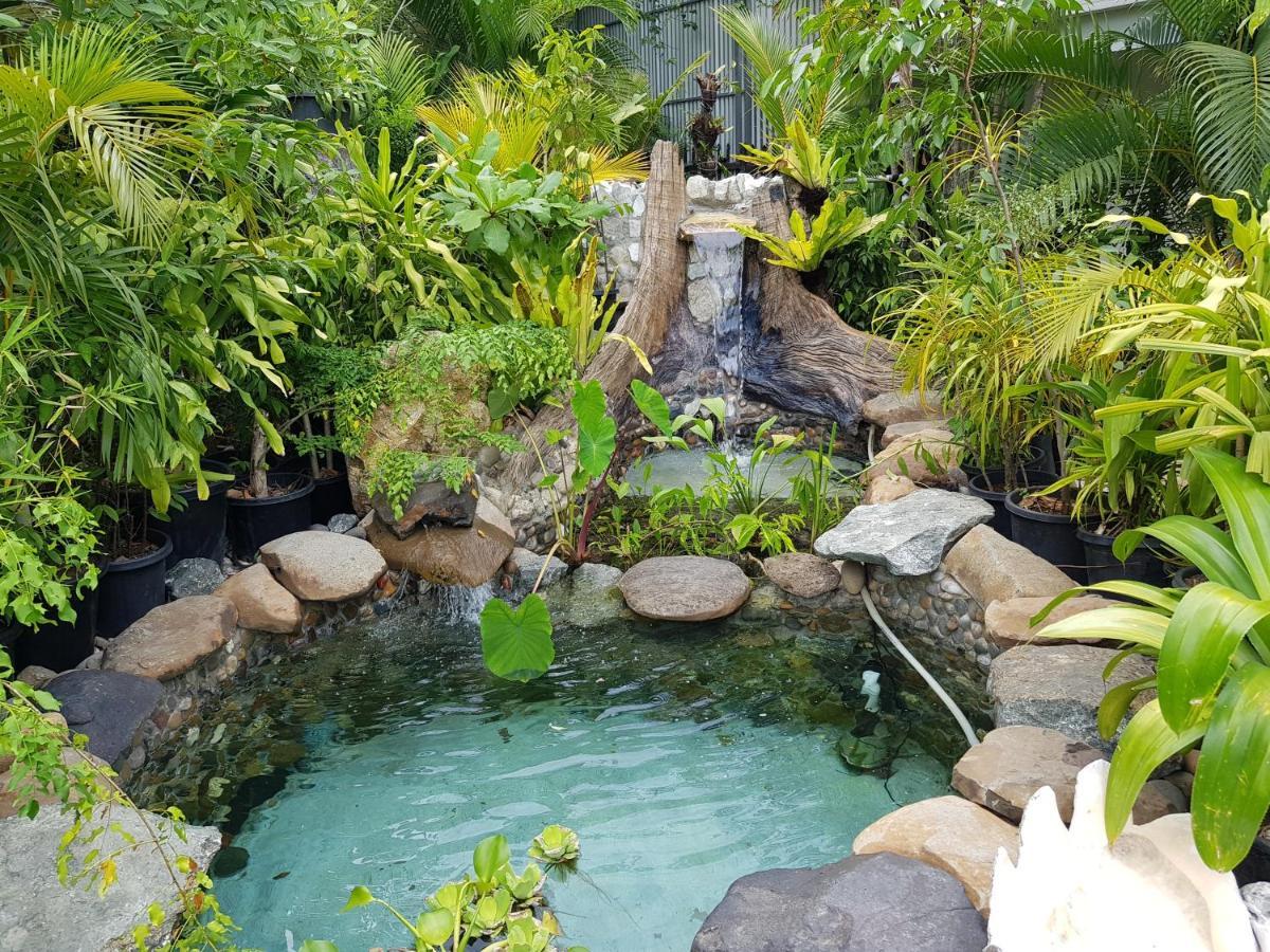 The Sanctuary Hotel Resort Spa Port Moresby Extérieur photo